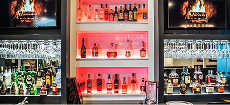 Fully Stocked Bar - Vittorio's Italian Eatery - Niagara Falls Restaurants